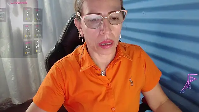 Chayla Ruiz online show from 28, 5, 2026