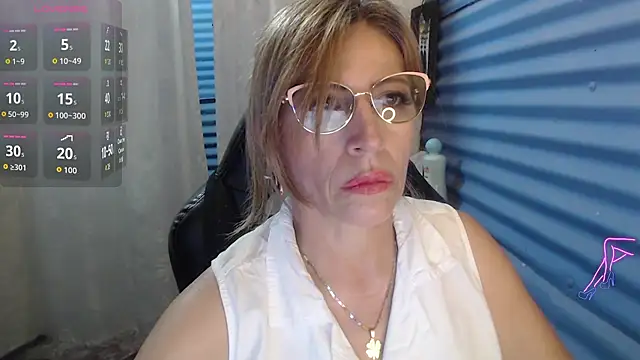 Snapshot of Chayla_Ruiz chatting on 6, 6, 2026 Chayla Ruiz online show from 6, 6, 2026