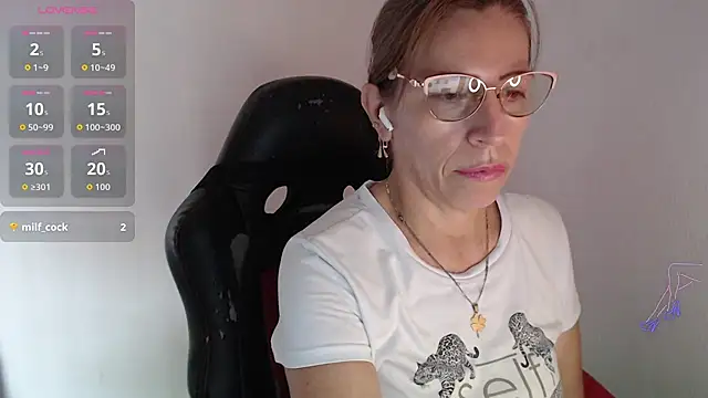 Snapshot of Chayla_Ruiz chatting on 4, 7, 2026 Chayla Ruiz online show from 4, 7, 2026