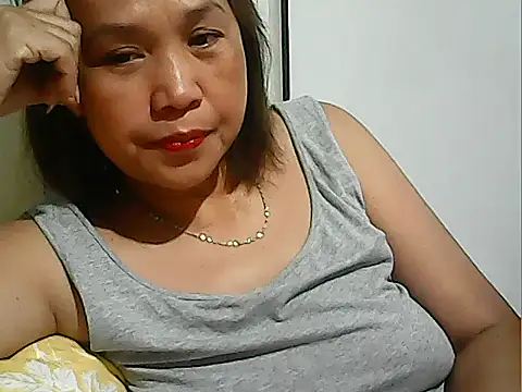 Snapshot of Lhadycarolyn chatting on 3, 10, 2025 Lhadycarolyn online show from 3, 10, 2025