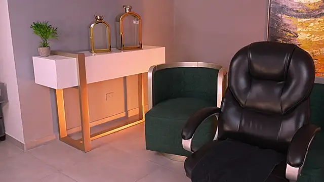 KateSunder online show from 10, 4, 2026