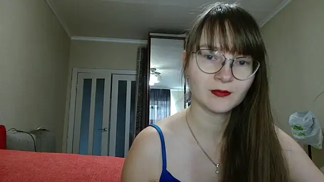 KiraGoldens online show from 21, 10, 2025