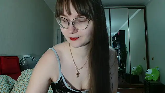 KiraGoldens online show from 7, 4, 2026