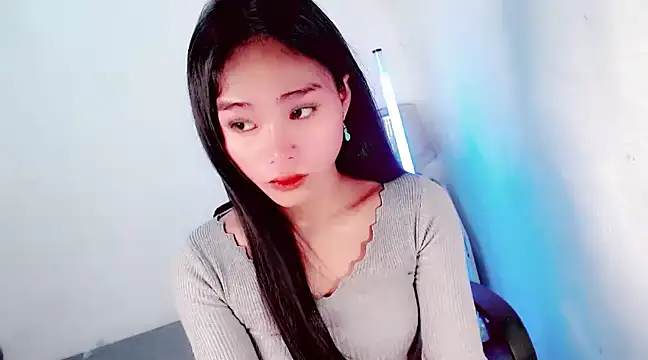 Snapshot of amomentoflust69 chatting on 2, 12, 2024 amomentoflust69 online show from 2, 12, 2024