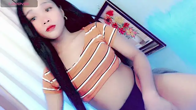 amomentoflust69 online show from 31, 5, 2026