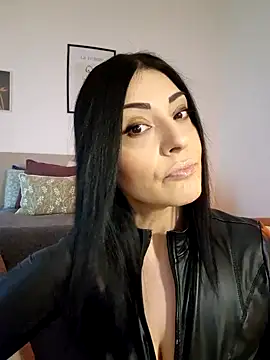 Snapshot of AryaSummersReal chatting on 27, 2, 2025 AryaSummersReal online show from 27, 2, 2025