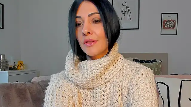 Snapshot of AryaSummersReal chatting on 10, 3, 2025 AryaSummersReal online show from 10, 3, 2025