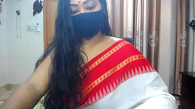 lady maeda  online show from 24, 2, 2025