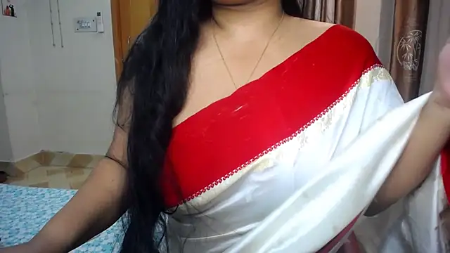 lady maeda  online show from 9, 9, 2025