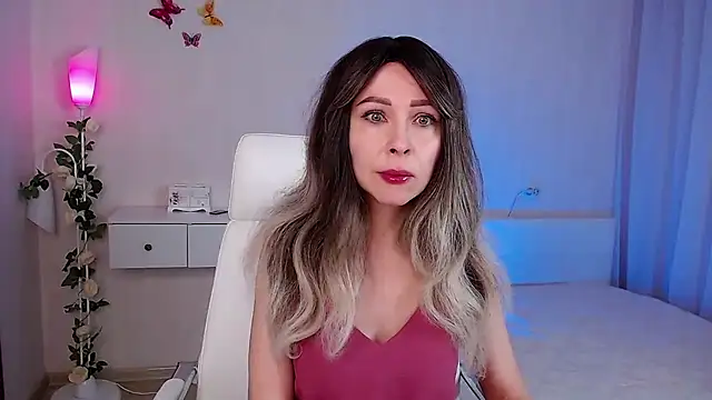 Snapshot of wendifoste chatting on 21, 3, 2025 wendifoste online show from 21, 3, 2025