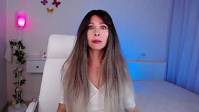 Snapshot of wendifoste chatting on 21, 11, 2025 wendifoste online show from 21, 11, 2025