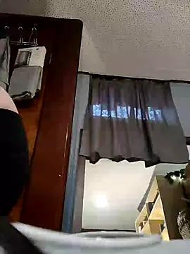 eatmeplease44 online show from 23, 1, 2025