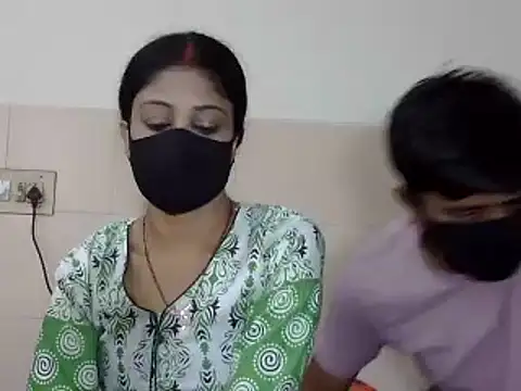 Snapshot of Indian_Horny_Wife chatting on 11, 10, 2025 Indian Horny Wife online show from 11, 10, 2025
