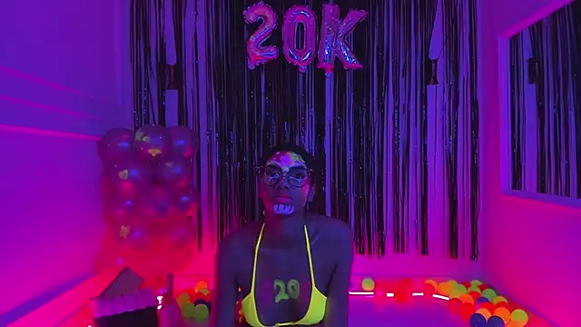 Snapshot of liagirl_cute chatting on 24, 1, 2025 liagirl cute online show from 24, 1, 2025