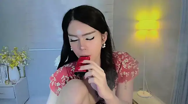 Patricia fox online show from 12, 12, 2024