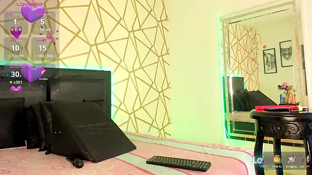 EmilyyRosee  online show from 25, 2, 2025