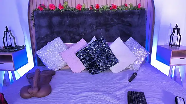 Karlagonzales  online show from 24, 10, 2025