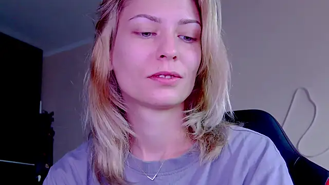 karo123421 online show from 8, 10, 2025