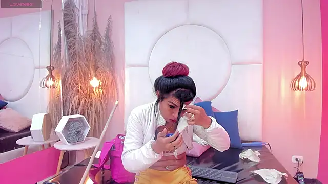 SilvanaCapelli online show from 24, 1, 2025