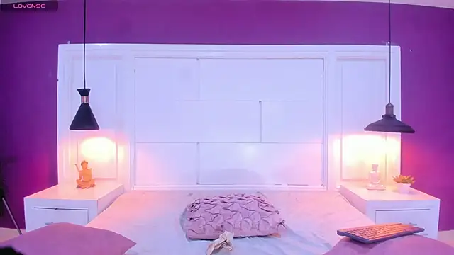 SilvanaCapelli online show from 7, 3, 2025