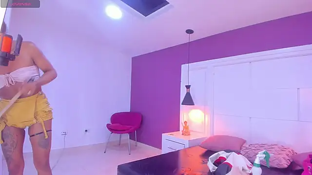 SilvanaCapelli online show from 14, 3, 2025