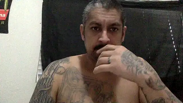 Snapshot of Vision1285 chatting on 3, 1, 2025 Vision1285 online show from 3, 1, 2025