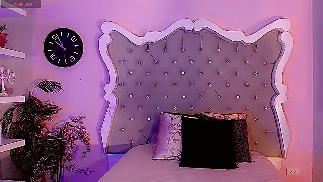 LeyXandrabraz online show from 28, 11, 2025