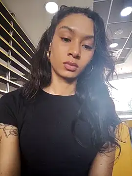 Snapshot of Leaberry chatting on 16, 12, 2025 Leaberry online show from 16, 12, 2025