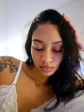 Snapshot of Leaberry chatting on 3, 2, 2026 Leaberry online show from 3, 2, 2026