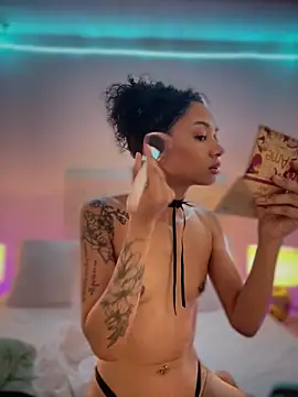 Snapshot of Leaberry chatting on 26, 2, 2026 Leaberry online show from 26, 2, 2026