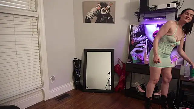 Snapshot of RhiCon chatting on 14, 3, 2025 RhiCon online show from 14, 3, 2025