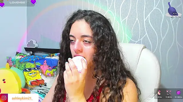 AshleyKim  online show from 25, 11, 2025