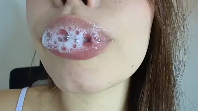 Snapshot of lisbet21x chatting on 14, 12, 2025 lisbet21x online show from 14, 12, 2025