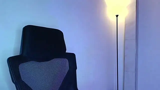 Snapshot of lisbet21x chatting on 20, 12, 2025 lisbet21x online show from 20, 12, 2025