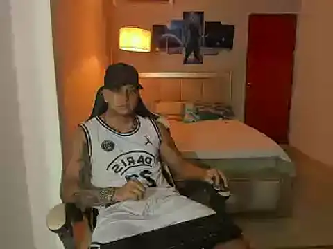 Snapshot of Jake_simons chatting on 13, 12, 2024 Jake simons online show from 13, 12, 2024