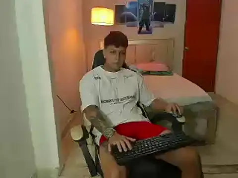 Snapshot of Jake_simons chatting on 14, 12, 2024 Jake simons online show from 14, 12, 2024