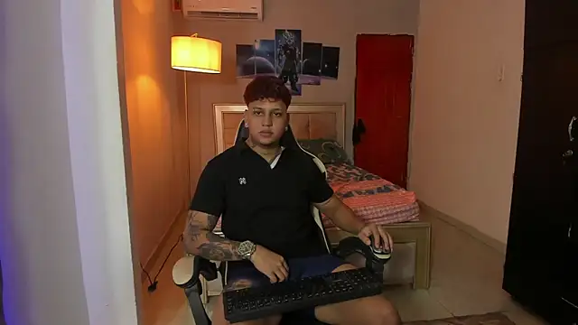 Snapshot of Jake_simons chatting on 24, 12, 2024 Jake simons online show from 24, 12, 2024