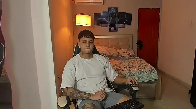 Snapshot of Jake_simons chatting on 7, 1, 2025 Jake simons online show from 7, 1, 2025