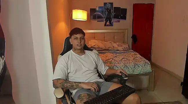 Snapshot of Jake_simons chatting on 7, 1, 2025 Jake simons online show from 7, 1, 2025