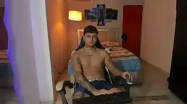 Snapshot of Jake_simons chatting on 8, 1, 2025 Jake simons online show from 8, 1, 2025