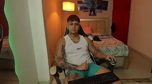 Snapshot of Jake_simons chatting on 13, 1, 2025 Jake simons online show from 13, 1, 2025