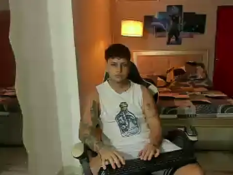 Snapshot of Jake_simons chatting on 13, 2, 2025 Jake simons online show from 13, 2, 2025