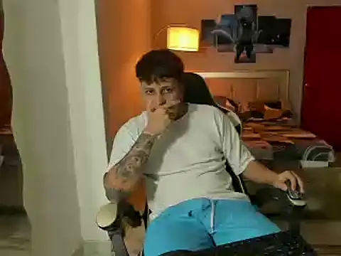 Snapshot of Jake_simons chatting on 22, 2, 2025 Jake simons online show from 22, 2, 2025