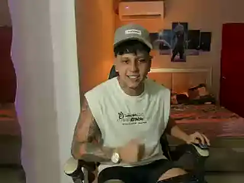 Snapshot of Jake_simons chatting on 8, 3, 2025 Jake simons online show from 8, 3, 2025