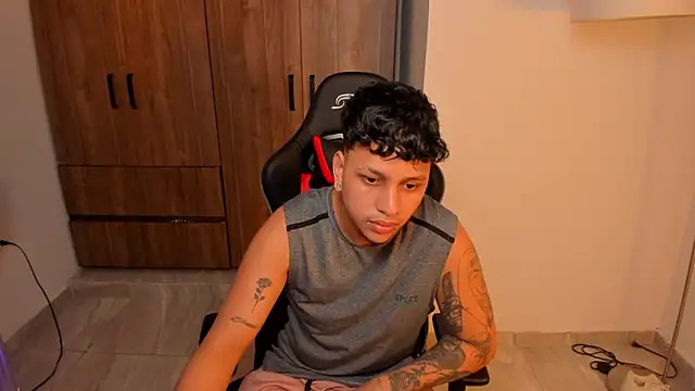 Snapshot of Jake_simons chatting on 1, 10, 2025 Jake simons online show from 1, 10, 2025