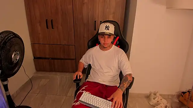 Snapshot of Jake_simons chatting on 9, 1, 2026 Jake simons online show from 9, 1, 2026