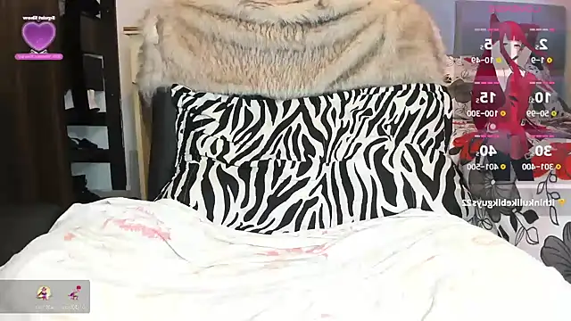 Snapshot of girl_tatto13 chatting on 7, 5, 2026 girl tatto13 online show from 7, 5, 2026