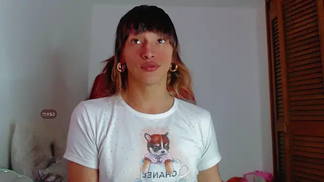Snapshot of Summer_XO chatting on 11, 12, 2024 Summer XO online show from 11, 12, 2024