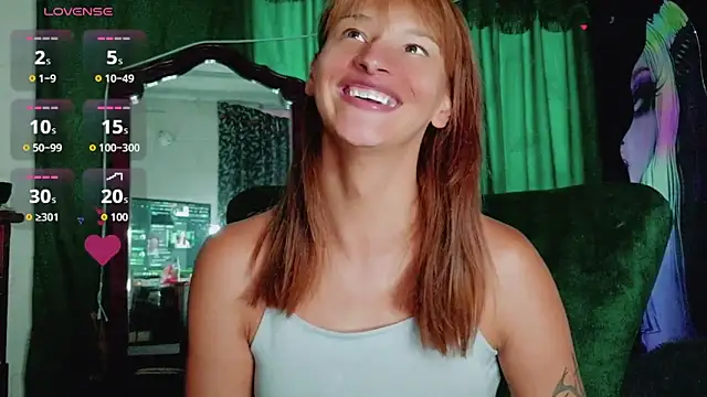 Snapshot of Summer_XO chatting on 23, 5, 2026 Summer XO online show from 23, 5, 2026