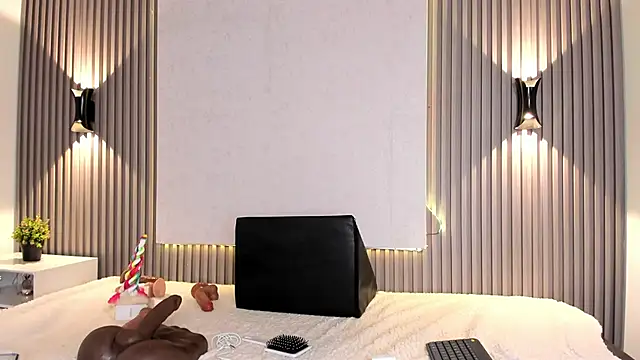 Zafiiraa online show from 25, 2, 2025